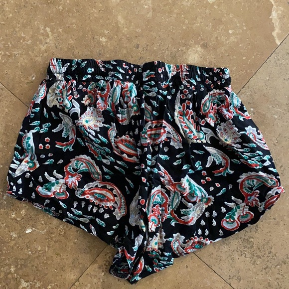Drawstring shorts - Picture 2 of 3